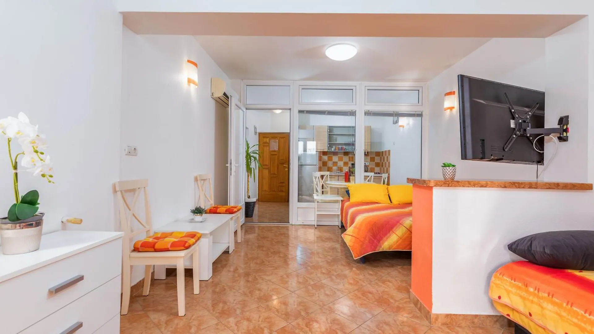 Arcobaleno Apartment Pula 0*,  Croacia