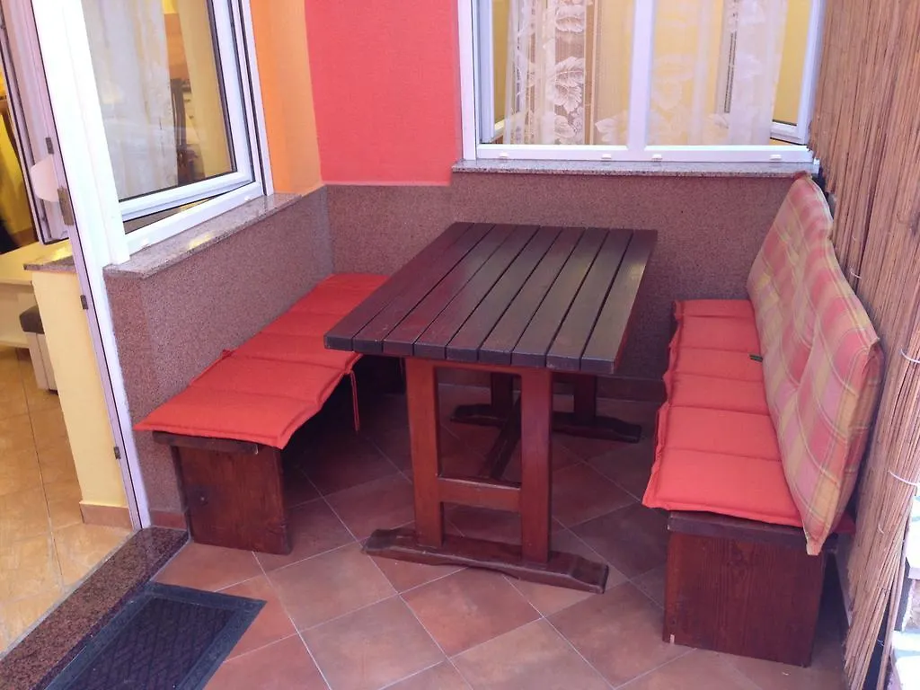 Arcobaleno Apartment Pula 0*,